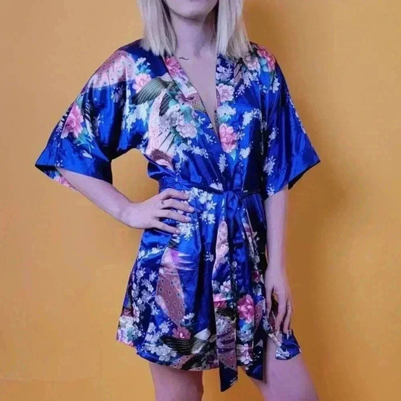 Silky Japanese Floral Robe - S - Picture 7 of 8